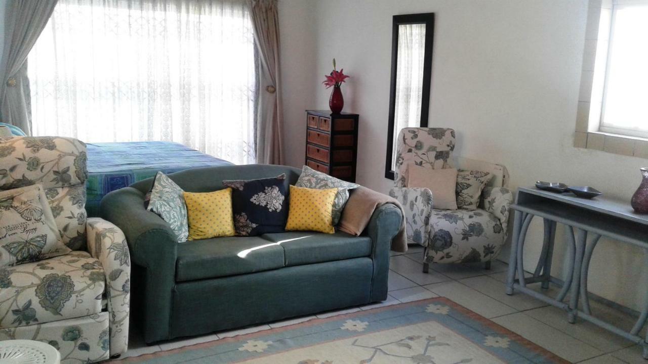 36 Df Strauss Street Apartment Kleinmond Exterior photo